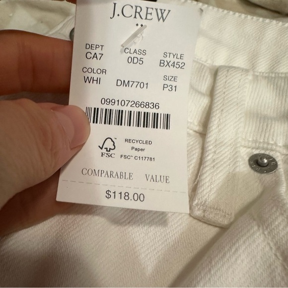 J crew Petite curvy essential straight white jean in all-day stretch - Picture 4 of 4